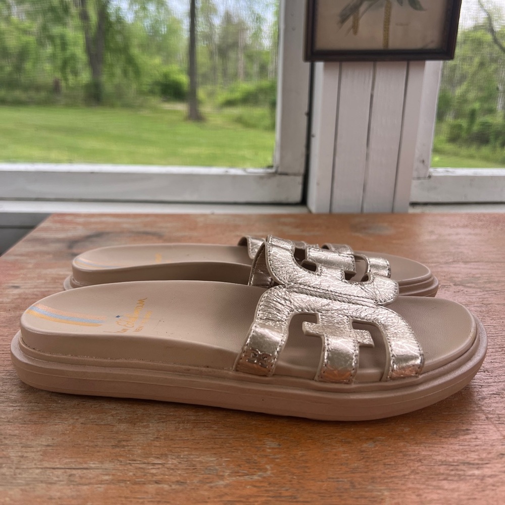 Never worn Sam Edelman gold Valeri slides